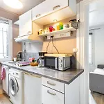 Private & Lovely Apartment Center Of Paris